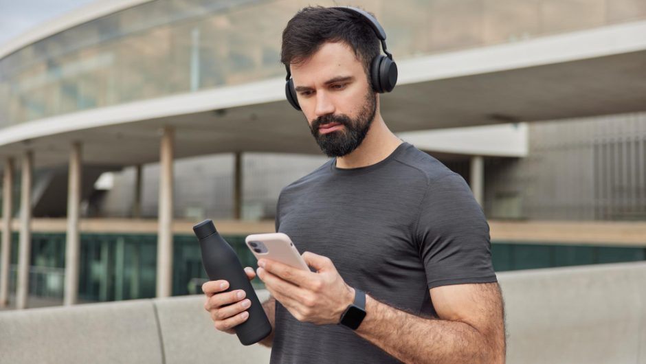 De ce un playlist bun crește eficiența în sport