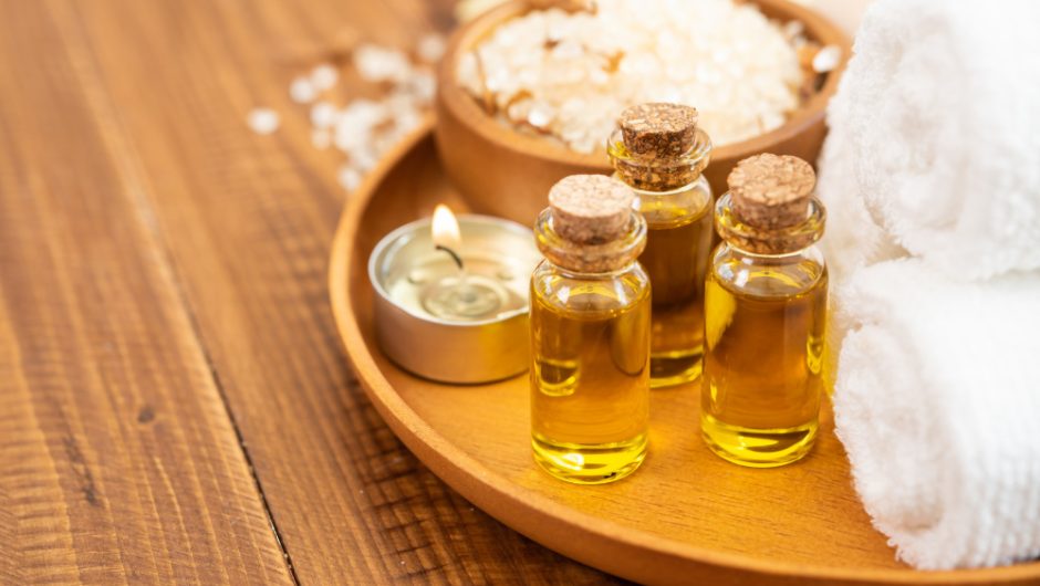 Top uleiuri pentru un masaj facial revitalizant