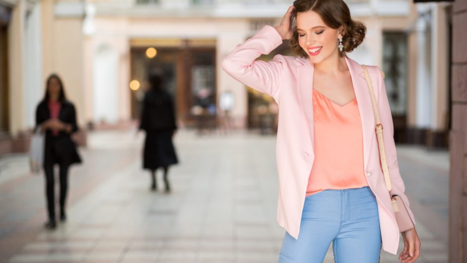 Idei de outfit-uri pentru întâlniri casual