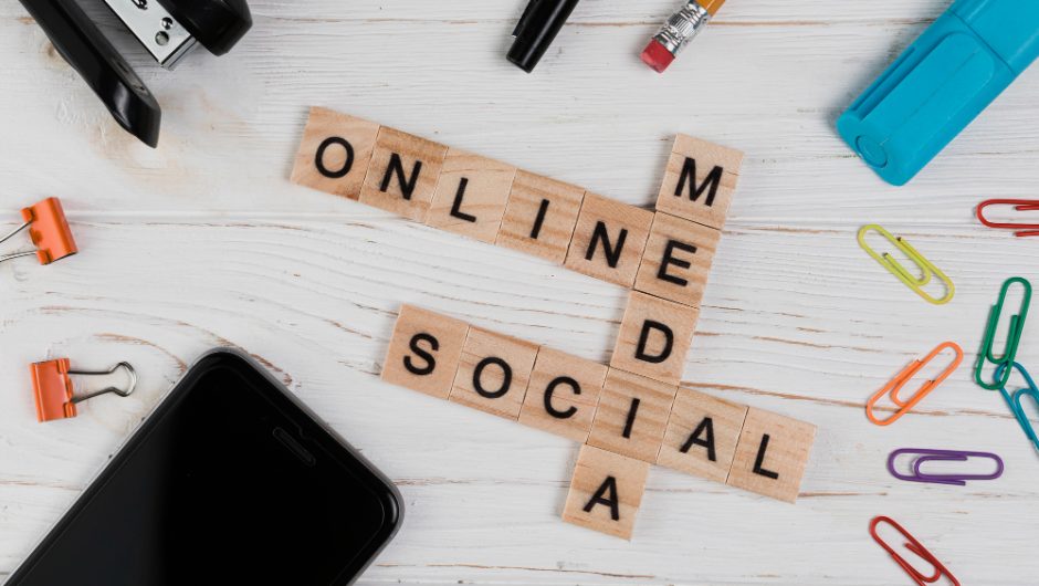 Cum să utilizezi dovezile sociale (social proof) pentru a crește încrederea