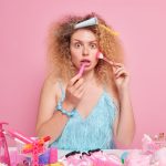Obiceiuri de beauty care merită păstrate și obiceiuri la care poți renunța