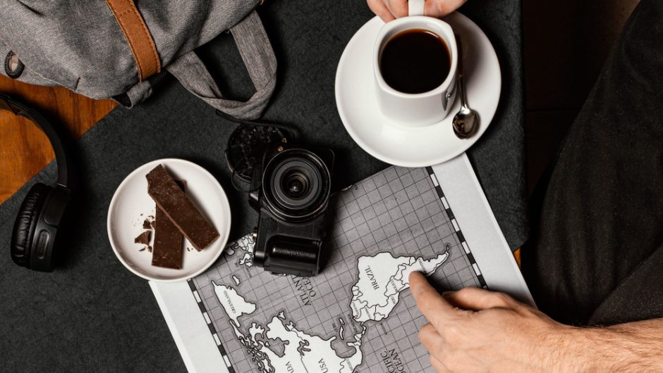 Destinații pentru călători care iubesc piețele de vechituri, librăriile și cafenelele