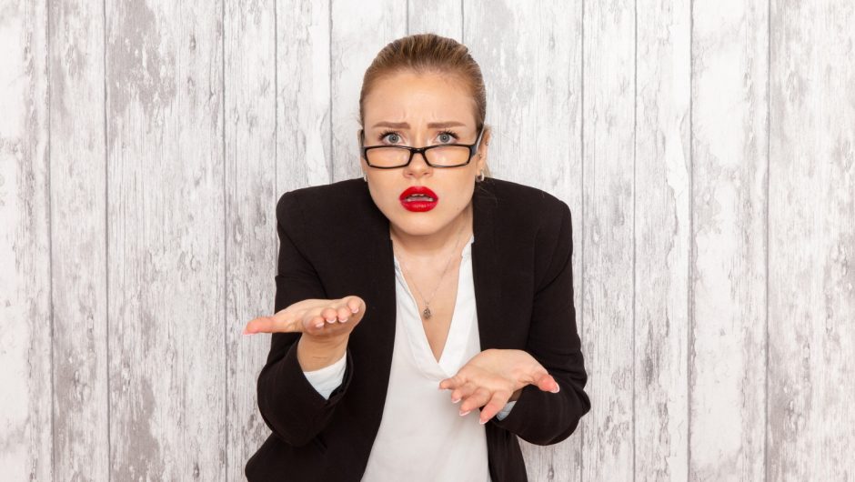 Cum să te îmbraci la o întâlnire importantă fără să pari că ai încercat prea mult